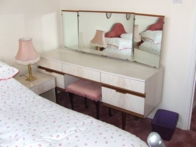 Ebay Bedroom Furniture on Furniture Delivery From London To East London  E8   11174